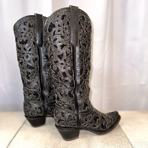 SOLD - Corral Women’s Floral Inlay Western Boots-Snip Toe - Picture 6 of 11